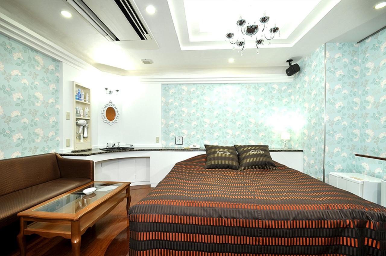 Hotel Roselips Tsuruhashi (Adults Only) Osaka Exteriör bild